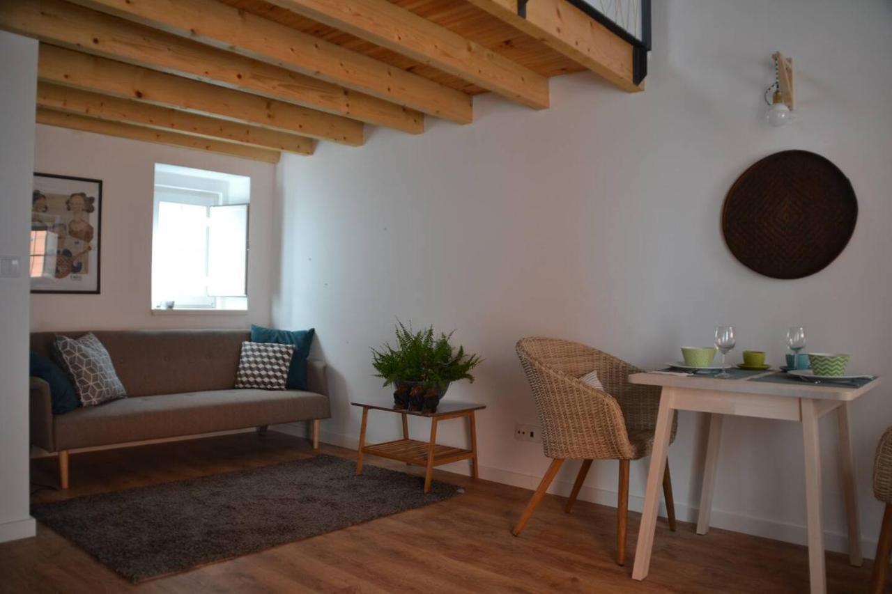 Classic Lisbon Homes: Bright & Central In Belem 외부 사진
