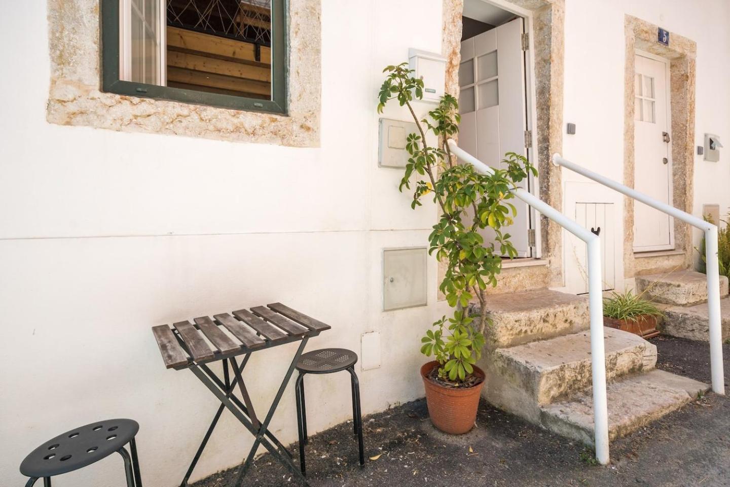 Classic Lisbon Homes: Bright & Central In Belem 외부 사진